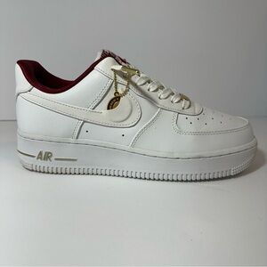 Nike Air Force 1 Low '07 SE. Women's size 8. Excellent condition
